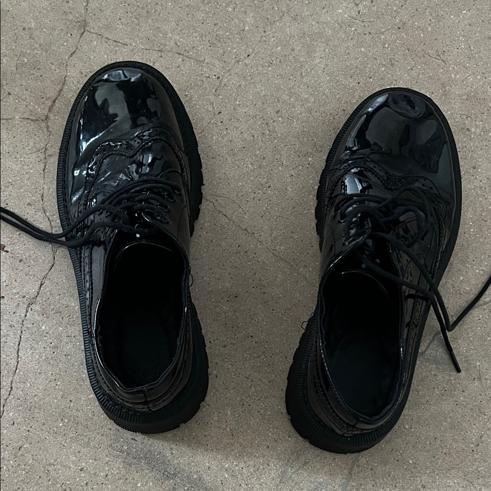 Shiny Black Oxford Shoes